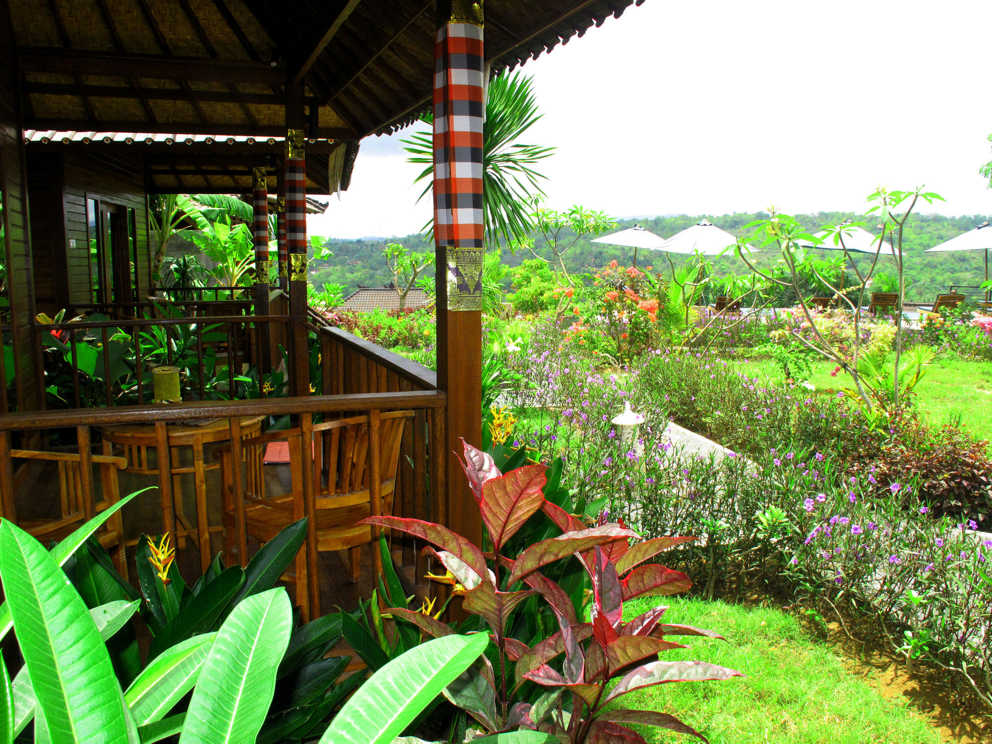 Dmas Huts Lembongan Hotell Nusa Lembongan Eksteriør bilde